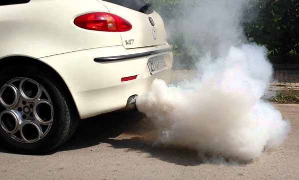 Reasons for White Smoke without Overheating the Car
