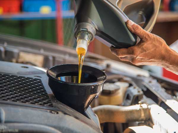 How To Fix Car’s Burning Oil Smell Problem