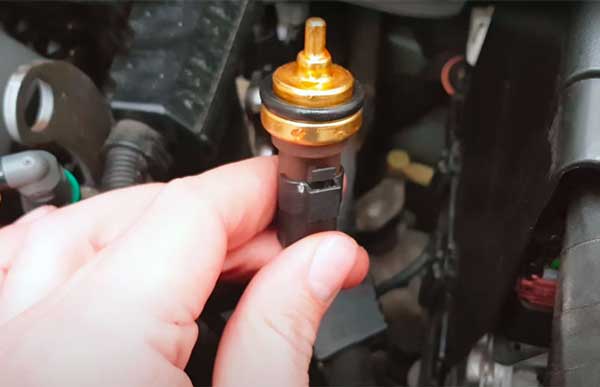 Car Damaged Thermal Sensor