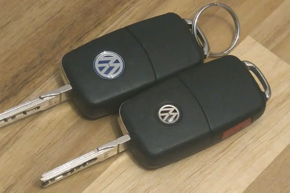 Change a VW key remote battery 