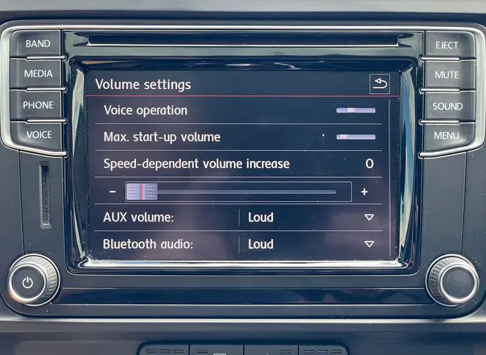 VW Jetta AUX Incorrect Settings